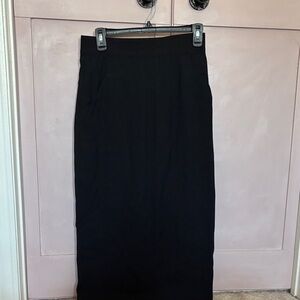 L.A.M.B. Classic Black Pencil Skirt
